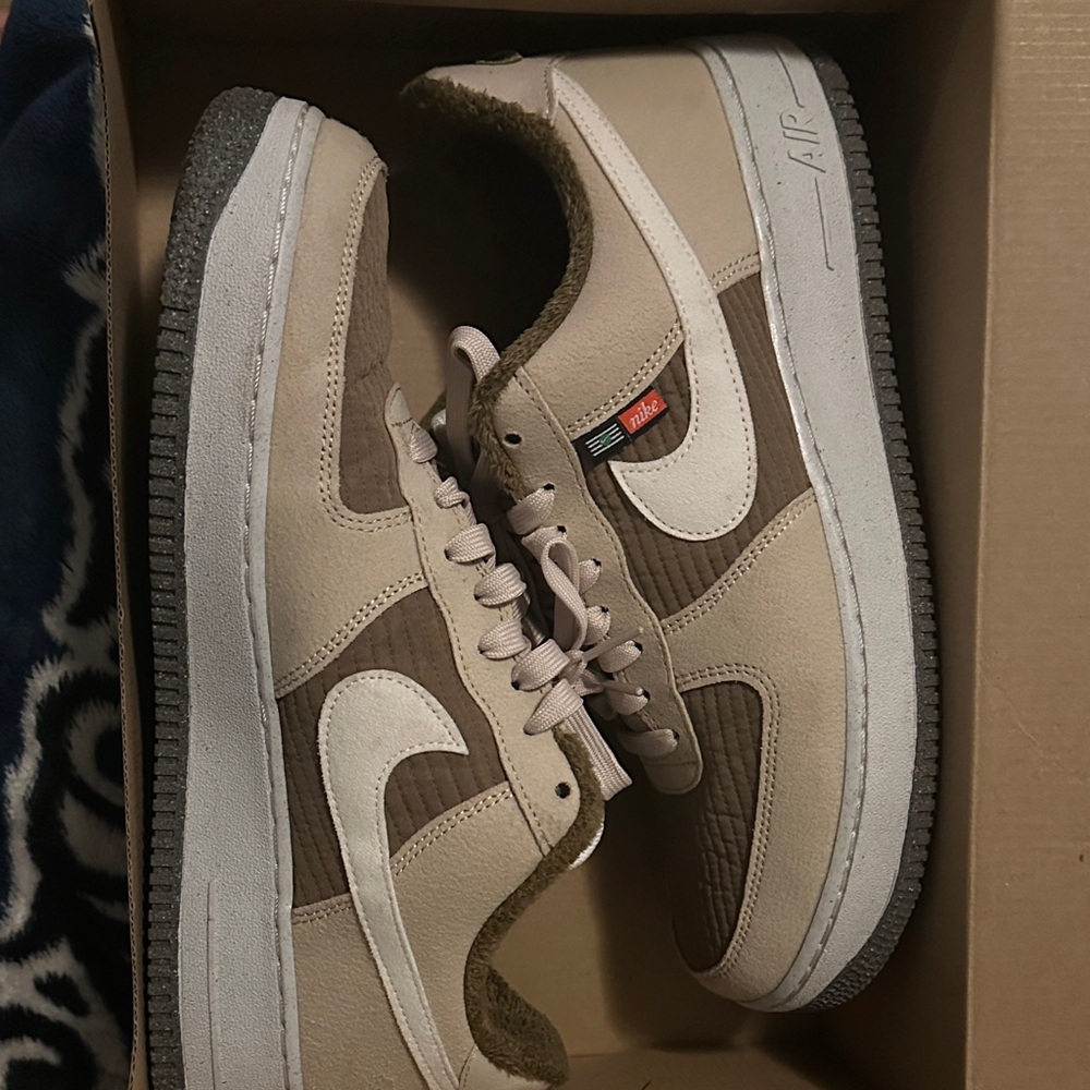 Nike Air Force 1 Low in Tan and Brown
